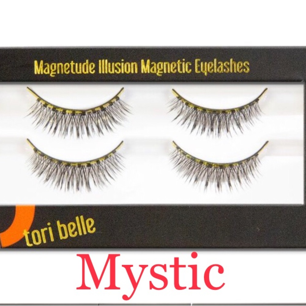 Last one !Tori Belle magnetude magnetic eyelashes Mystic lashes 2 pairs !!